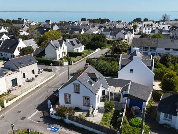 QUIBERON - Maison de 100 m² à vendre entièrement rénovée à 400 mètres des plages de la baie !
