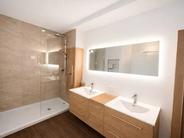 Appartement lumineux avec balcon Vieux Saint-Maur 56 m2
