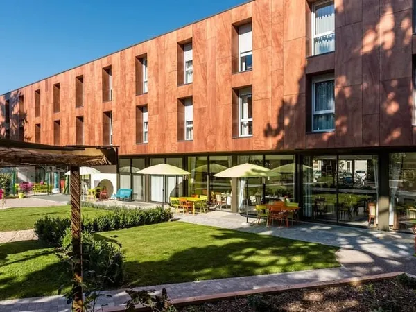 INVESTISSEMENT LOCATIF - Crouy-en-Thelle - Résidence EHPAD Les Cèdres - 6,96 % de rentabilité