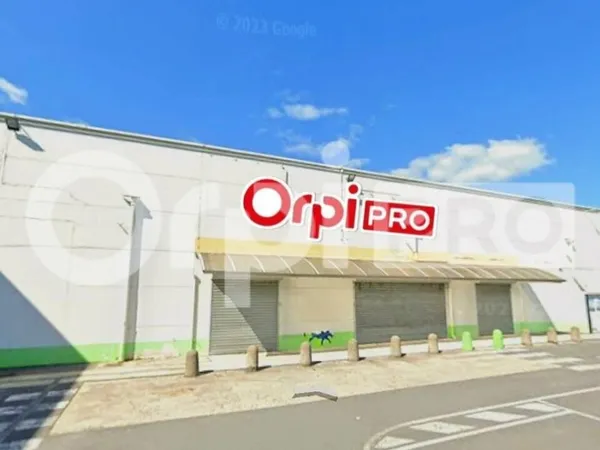 Local commercial 1 483 m²
