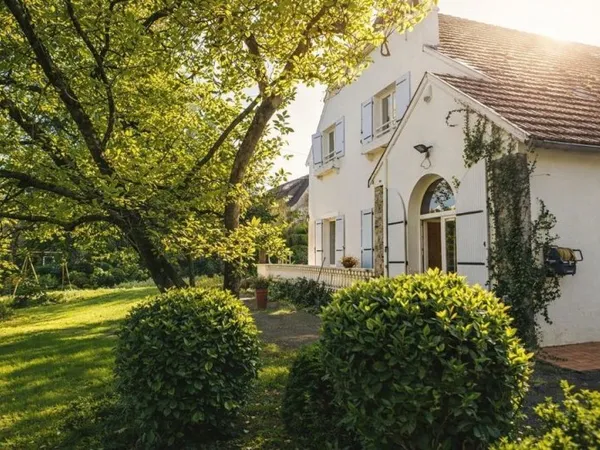 Maison de 268 m² avec piscine, terrain de 3000 m²
