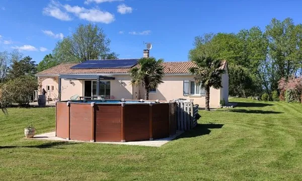 A 5 mn de Lalinde Jolie maison fonctionnelle et lumineuse de 130