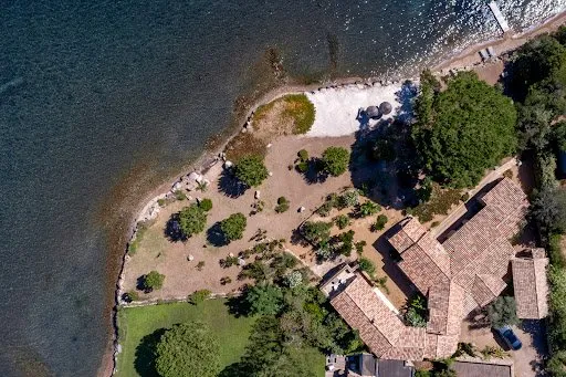 Villa 7 pièces 240 m²