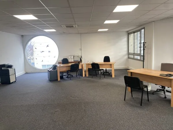LOCATION d'un immeuble de Bureaux indépendant à SEYSSINET-PARISET