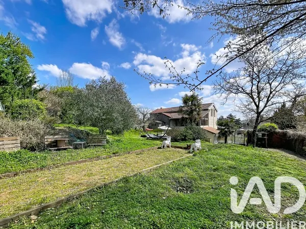 Maison 8 pièces 165 m²