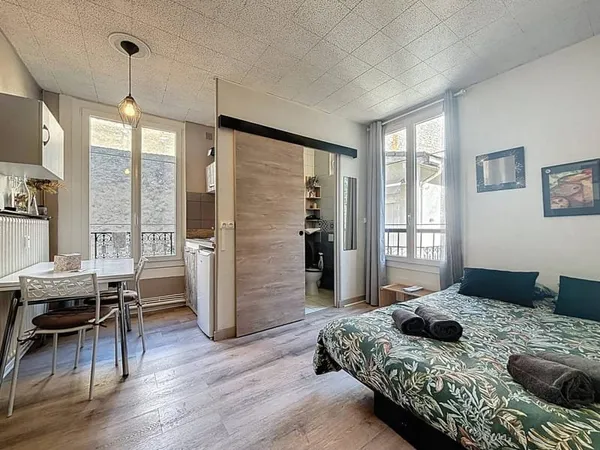 Studio 1 pièce 14 m²
