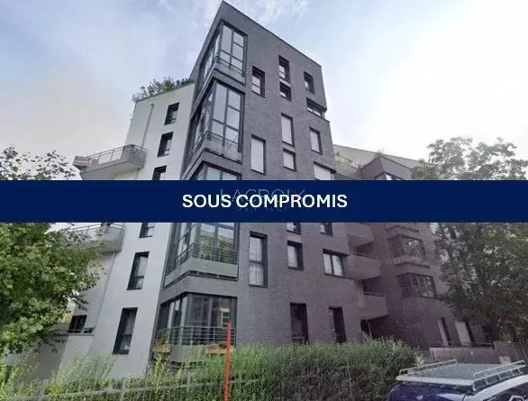 Appartement 2 pièces avec balcon et parking à 2 pas du métro