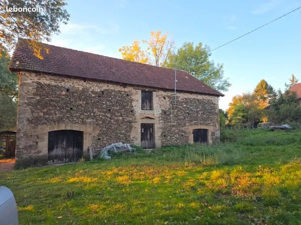 Terrain et granges