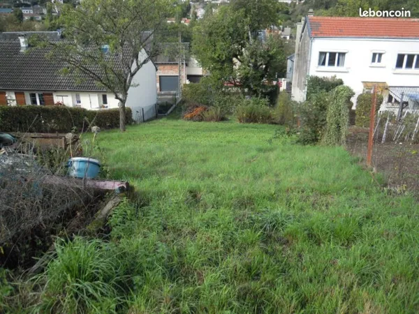 Terrain 646 m² NOUZONVILLE