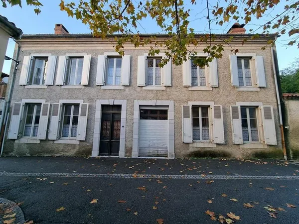 Maison de Maître Maubourguet centre 8 pièces 355 m²
