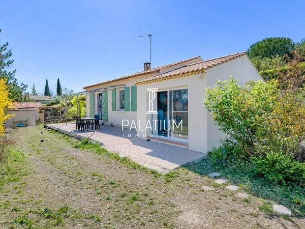 Maison plain pied T4 avec jardin et une dépendance T2