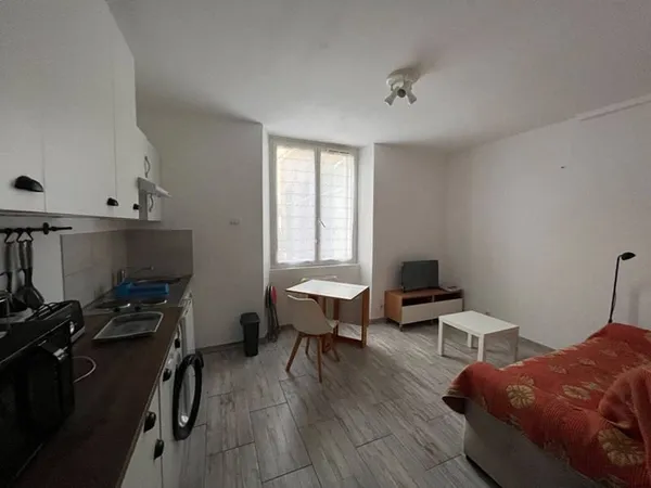 Studio 1 pièce 21 m²