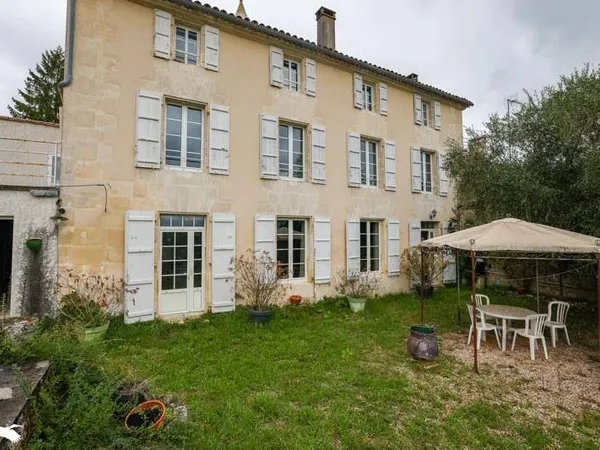 Maison 7 pièces 140 m²
