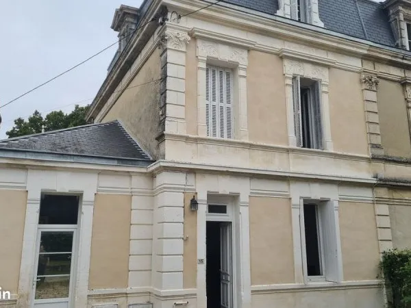 Maison 7 pièces 210 m²