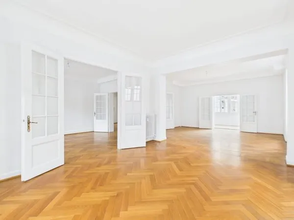 Appartement 7 pièces 180 m²