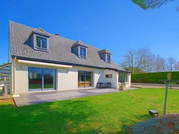 Maison 5 pièces 200 m²