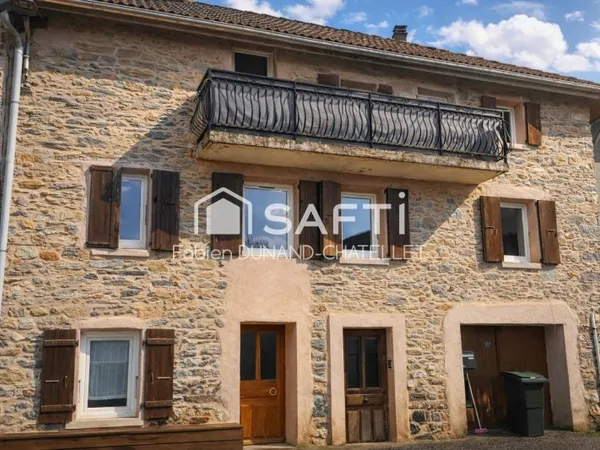 Maison familiale avec T1 indépendant