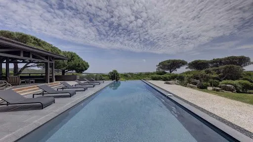 Maison 350 m²