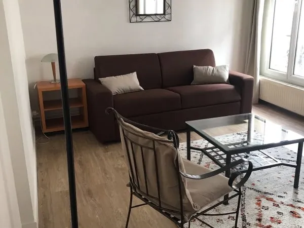 Loue grand studio meublé de 33m² - 1 chambre, Paris 14ème
