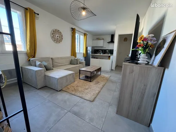 À vendre - Appartement 2 pièces de 47 m² à Moulins avec parking et cave