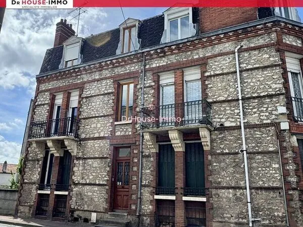 Appartement 17 pièces 328 m²