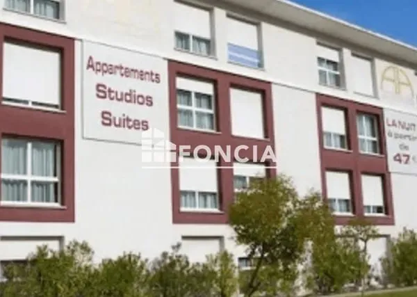 INVESTISSEMENT LOCATIF - BAIL COMMERCIAL - RENTABILITÉ 8 % BRUT