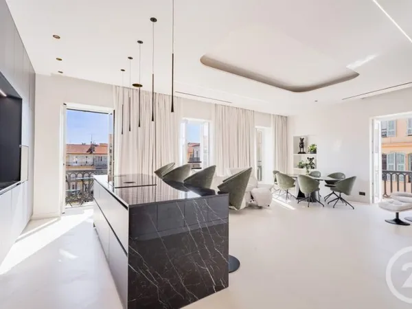 Appartement 4 pièces 154 m²
