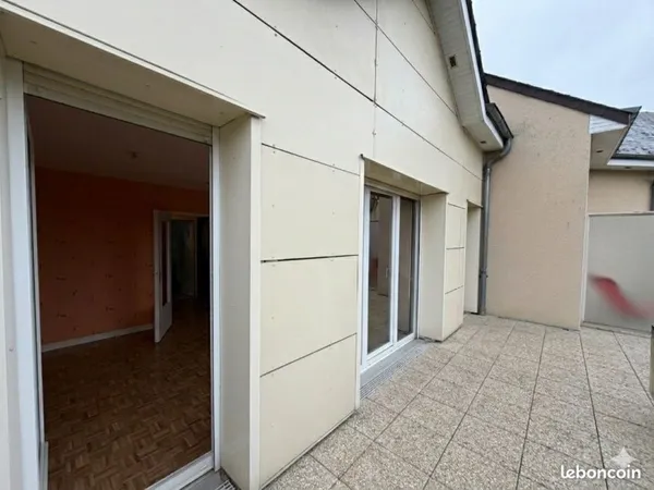 EXCLUSIVITE CHARLEVILLE, Appartement en Duplex au dernier étage d'une résidence dans un parc avec gr