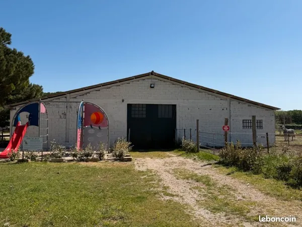 Hangar agricole pour stockage