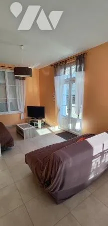 Maison 246 m²