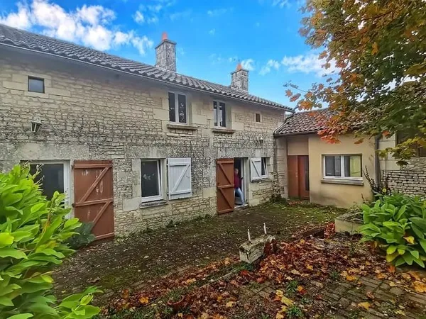 Maison au calme avec jardin arboré 4 chambres