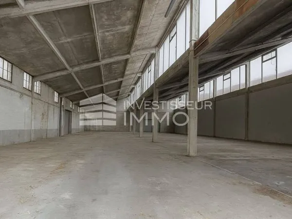 Entrepôt 500 m²