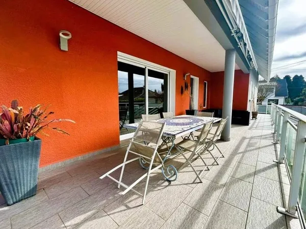 Maison 6 pièces 196 m²