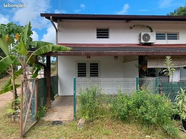 Duplex F2 de 56m2 , Route de Stoupan (Matoury)