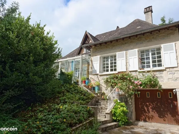 Maison en pierre au calme, proche centre. Sans intermediaire