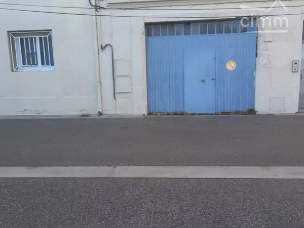 LOCAL  BOURG LES VALENCE