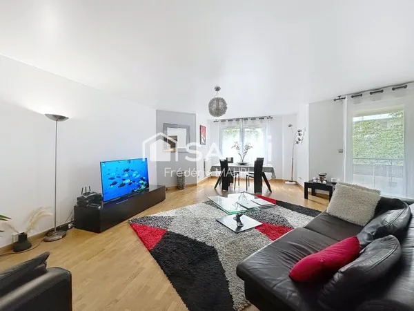 3/4 pièces - 93 m² avec balcon et parking