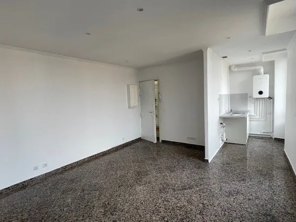 APPARTEMENT 2 PIÈCES DUPLEX RÉNOVÉ PROCHE CENTRE VILLLE