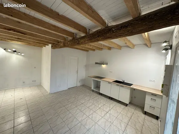 T2 avec terrasse extérieur