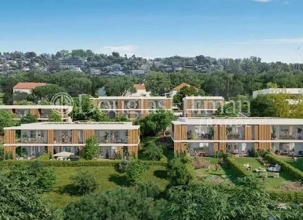 Nice - Penthouse 3 pièces avec toit terrasse jacuzzi et jardin corniche fleurie