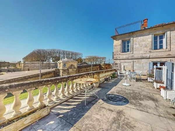 Appartement 6 pièces 150 m²