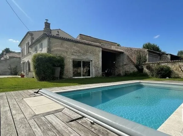Maison 7 pièces 200 m²