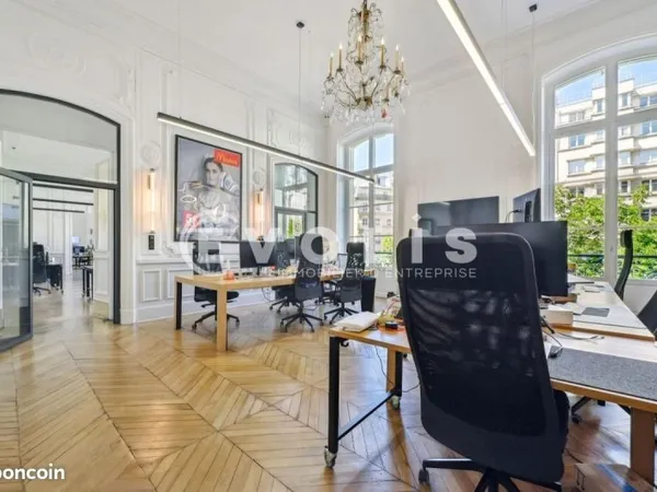 Bureau 800 m²