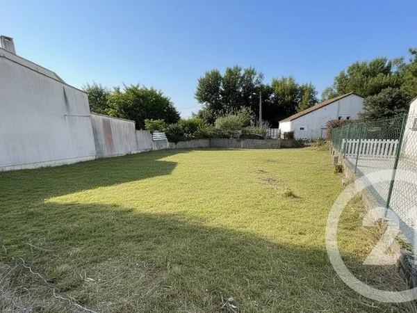 Terrain 412 m²