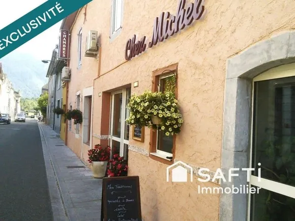 Local commercial 4 pièces 310 m²