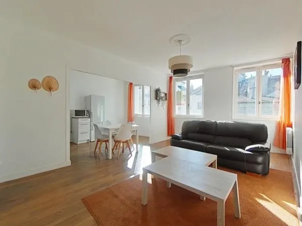 F3 EN HYPER CENTRE MEUBLE OU NON MEUBLE