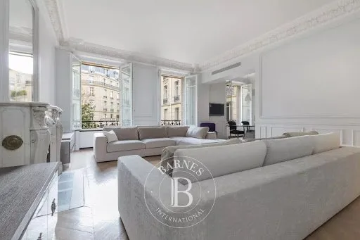Appartement 5 pièces 187 m²