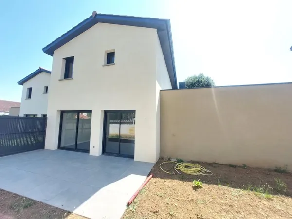 MAISON NEUVE DE TYPE 4