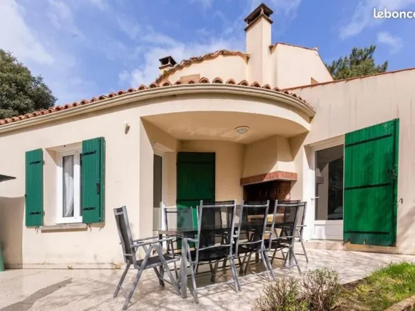 Maison 4 chambres rénovée et meublée CHAUCRE