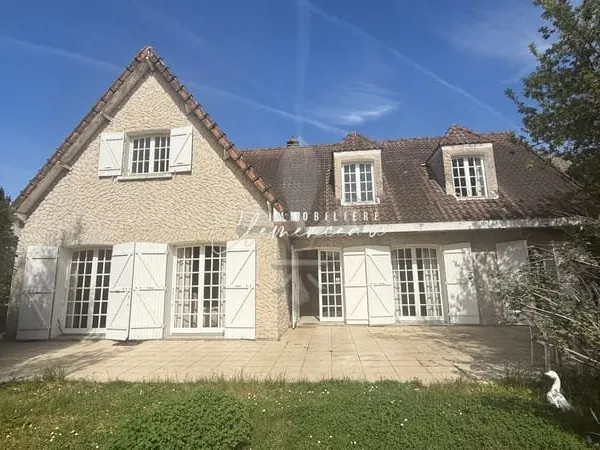 MAISON FAMILLIALE - VILLENNES SUR SEINE - 190 M² - TERRAIN 1044 M²